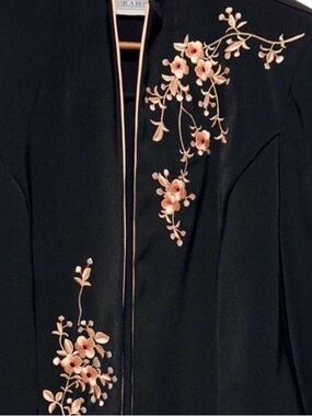 JESSICA HOWARD Embroidered Floral Mandarin Blazer Coquette